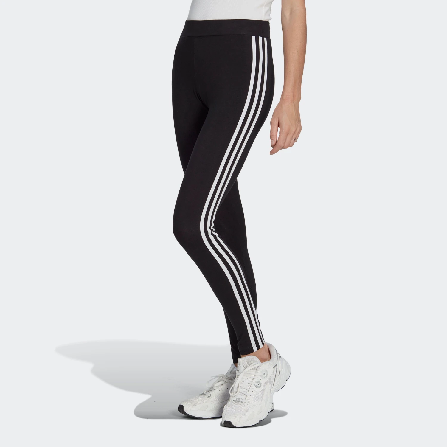 Adidas Sportswear Shirtjurk ESSENTIALS 3-STRIPES CREW JURK 11 Adidas Sportswear Shirtjurk ESSENTIALS 3-STRIPES CREW JURK - Afbeelding 10