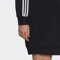 Adidas Sportswear Shirtjurk ESSENTIALS 3-STRIPES CREW JURK 25 Adidas Sportswear Shirtjurk ESSENTIALS 3-STRIPES CREW JURK -TrendyTijd Verkoop adidas sportswear shirtjurk essentials 3 stripes crew jurk zwart 4