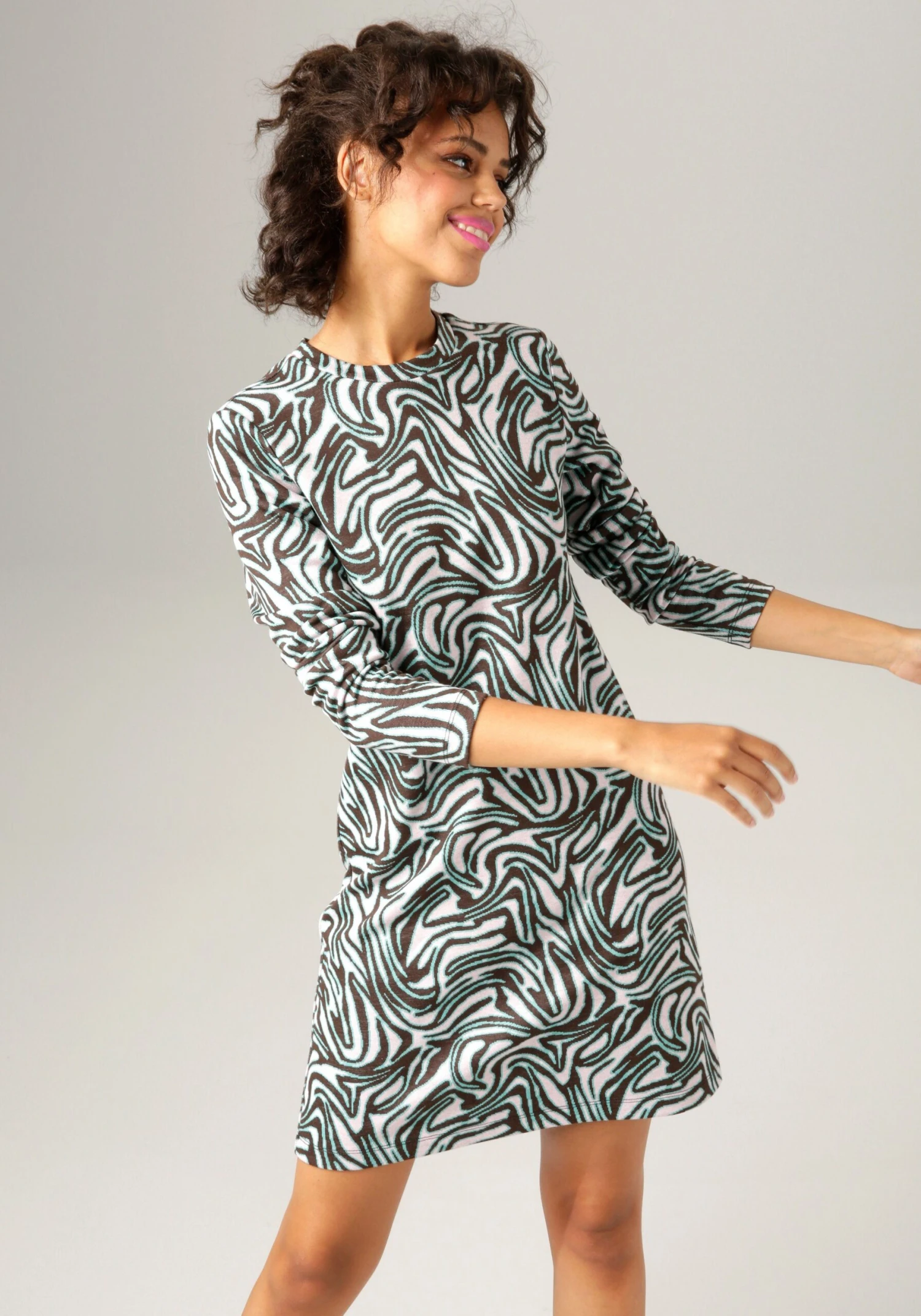 Alife And Kickin Jerseyjurk CamyAK Leuke Jurk In Overgooiermodel In Wikkeljurk-look Met All-over Print 11 Alife And Kickin Jerseyjurk CamyAK Leuke Jurk In Overgooiermodel In Wikkeljurk-look Met All-over Print - Afbeelding 9