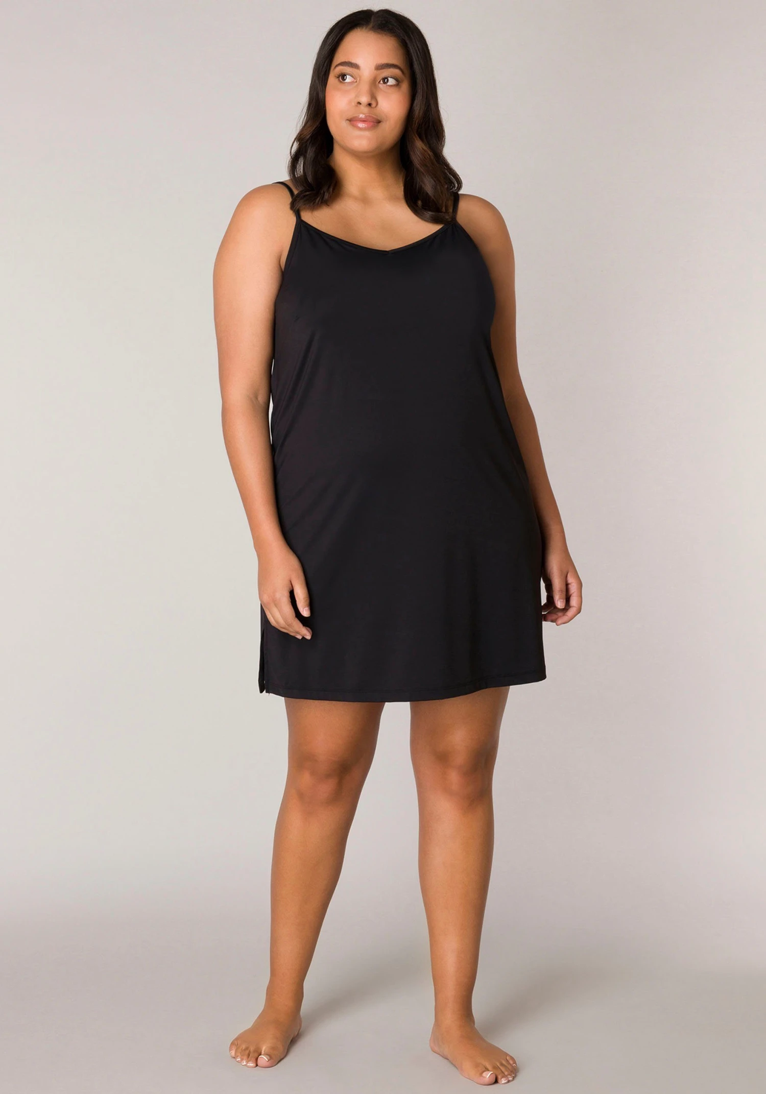 Base Level Curvy Jurk In Overgooiermodel Yanira In Een Zachte, Soepele Kwaliteit 3 Base Level Curvy Jurk In Overgooiermodel Yanira In Een Zachte, Soepele Kwaliteit