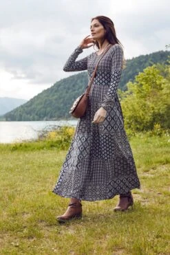 Boysen's Maxi-jurk In Uitlopend Model - In Vele Verschillende Dessins - Nieuwe Kleuren -TrendyTijd Verkoop boysens maxi jurk in uitlopend model in vele verschillende dessins nieuwe kleuren zwart 4