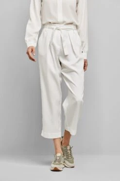 Only Mini-jurk ONLZIGGY 3/4 SHINE DRESS SWT 26 Only Mini-jurk ONLZIGGY 3/4 SHINE DRESS SWT -TrendyTijd Verkoop bugatti five pocketsbroek met een bindceintuur beige 1