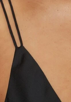 Calvin Klein Jurk Met Spaghettibandjes RECYCLED CDC ICONIC CAMI DRESS Met Verborgen Calvin Klein-logo-stempeldruk -TrendyTijd Verkoop calvin klein jurk met spaghettibandjes recycled cdc iconic cami dress met verborgen calvin klein logo stempeldruk zwart 3