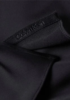 Calvin Klein Jurk Met Spaghettibandjes RECYCLED CDC ICONIC CAMI DRESS Met Verborgen Calvin Klein-logo-stempeldruk -TrendyTijd Verkoop calvin klein jurk met spaghettibandjes recycled cdc iconic cami dress met verborgen calvin klein logo stempeldruk zwart 7