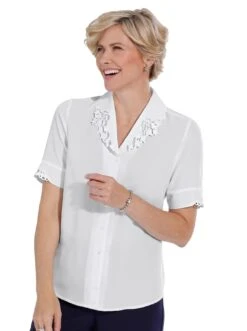 Pepe Jeans Geruite Jurk Olena (1-delig) 37 Pepe Jeans Geruite Jurk Olena (1-delig) -TrendyTijd Verkoop classic blouse met korte mouwen beige 1