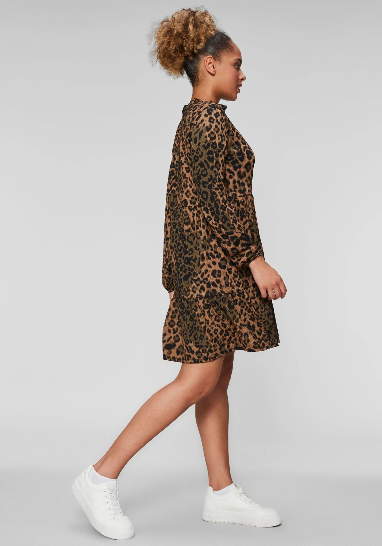 HaILYS Gedessineerde Jurk SH P DR Alba 4 HaILYS Gedessineerde Jurk SH P DR Alba - Afbeelding 2