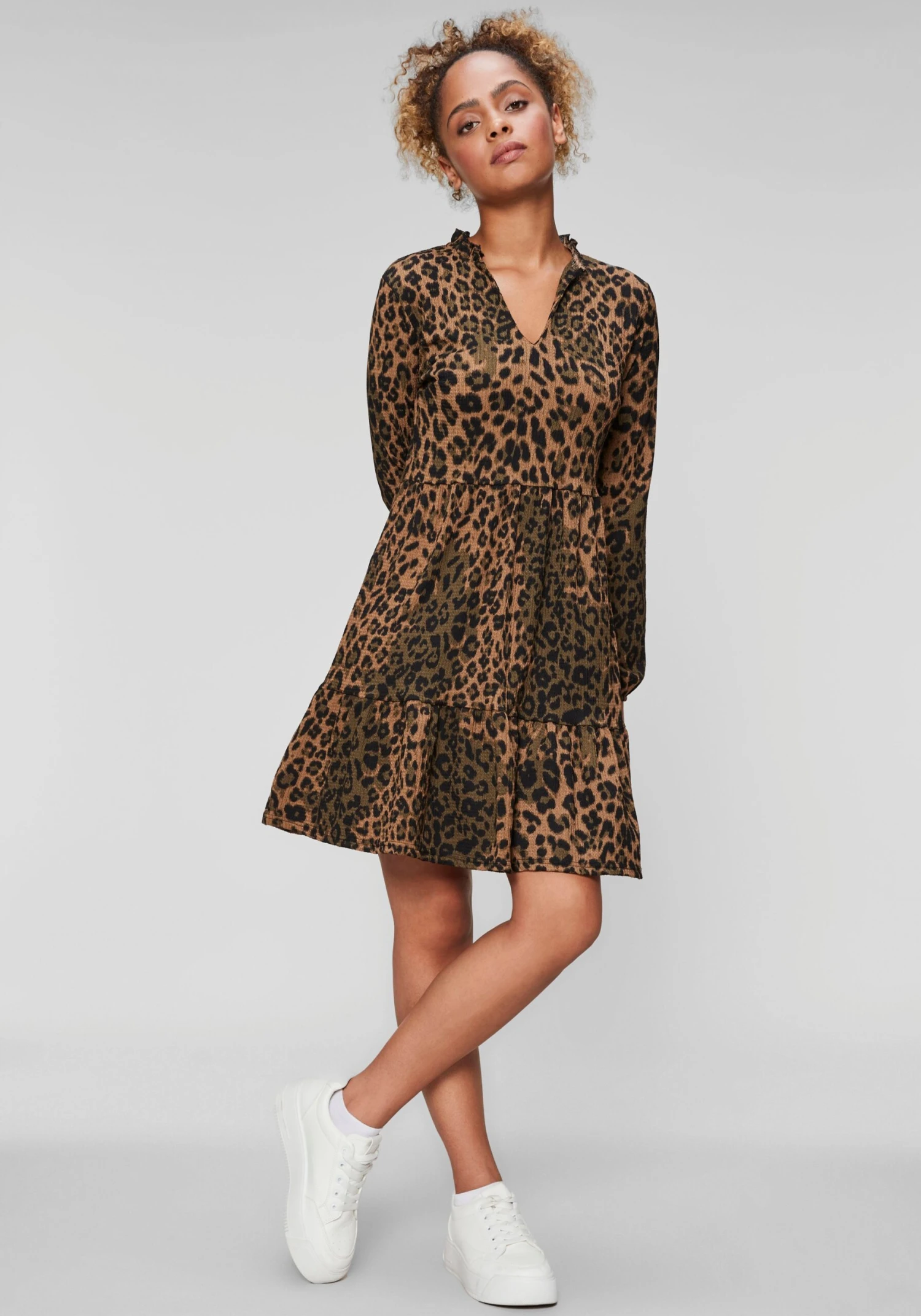 HaILYS Gedessineerde Jurk SH P DR Alba 3 HaILYS Gedessineerde Jurk SH P DR Alba