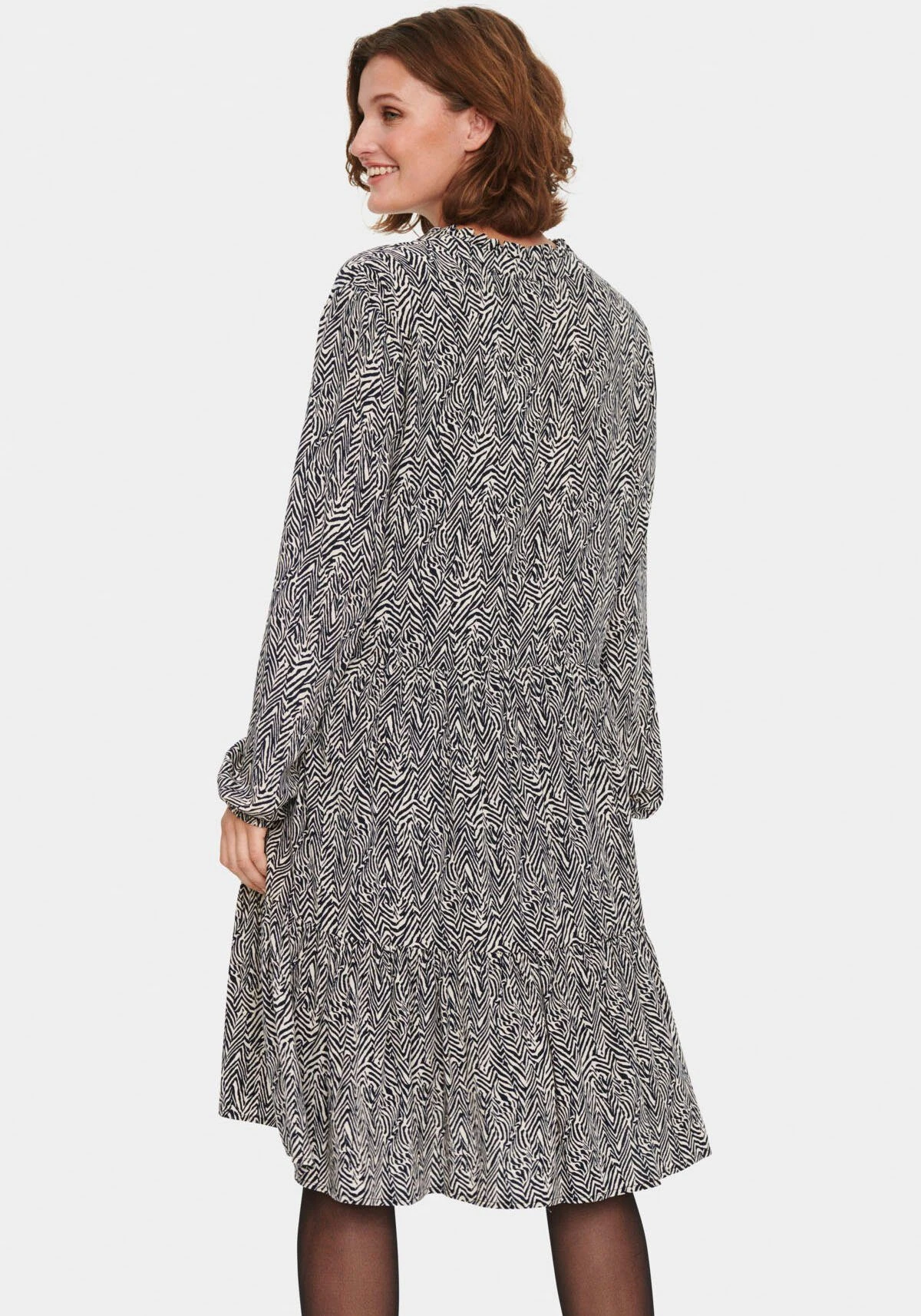 Saint Tropez Gedessineerde Jurk EdaSZ LS Dress 4 Saint Tropez Gedessineerde Jurk EdaSZ LS Dress - Afbeelding 2