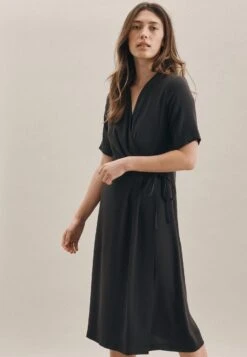 Heine Zomerjurk Gedessineerde Jurk 25 Heine Zomerjurk Gedessineerde Jurk -TrendyTijd Verkoop seidensticker zomerjurk zwarte roos korte mouwen v hals uni grijs 2